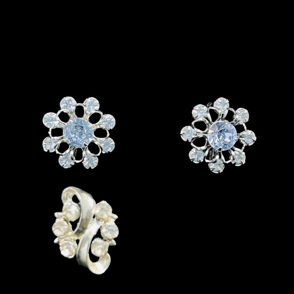 Lot of 5 Silver Tone Screw Back Earrings (5373) - Picture 3 of 8